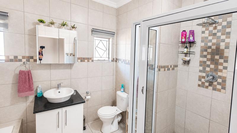 4 Bedroom Property for Sale in Bayswater Free State